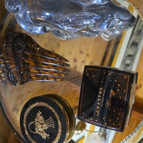 Anastasia Beverly Hills Amrezy - Picture 3 of 8